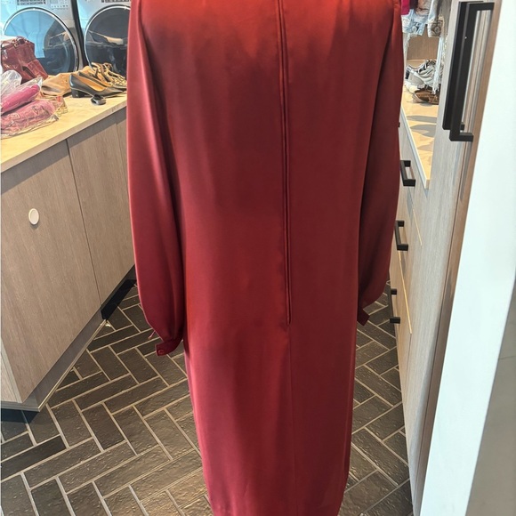 Elegant Red Women's Dress - Picture 4 of 6
